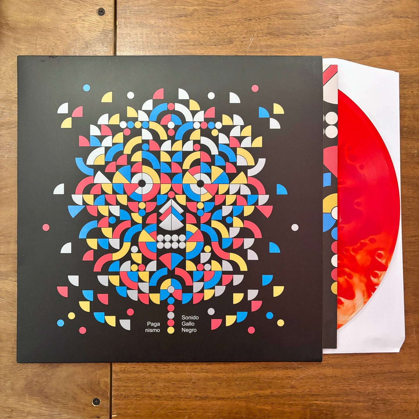 Sonido gallo negro - paganismo (edición de color)