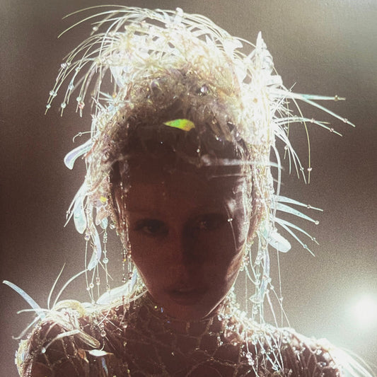 Miley Cyrus - Something Beautiful