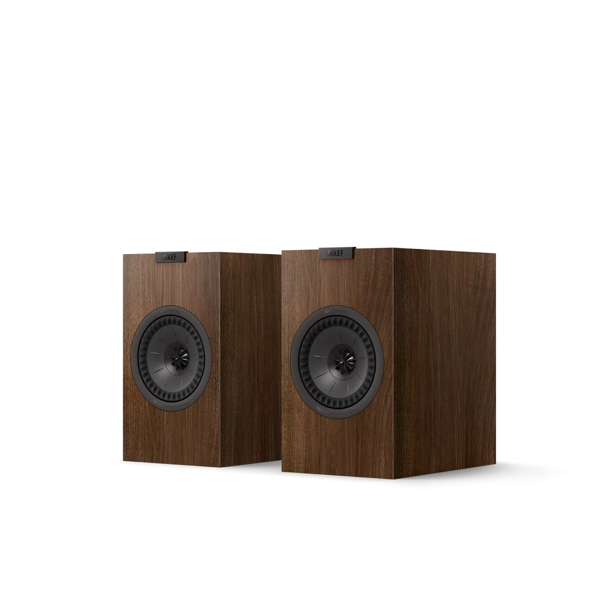 Bocinas KEF - Q1 Meta Walnut (Par de bocinas pasivas)